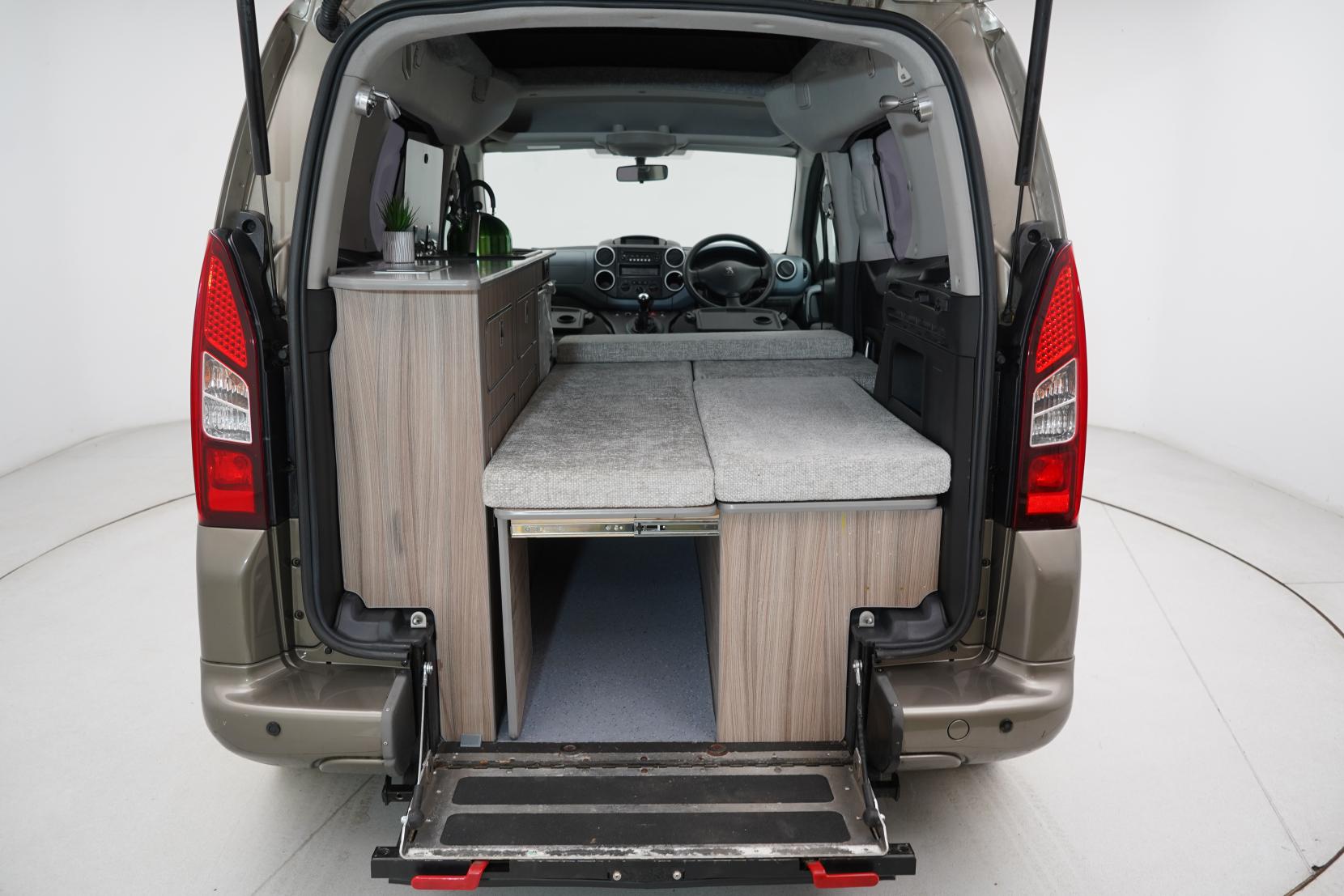 Peugeot Partner Tepee 1.6 VTi Tepee S MPV 5dr Petrol Manual (169 g/km, 120 bhp)