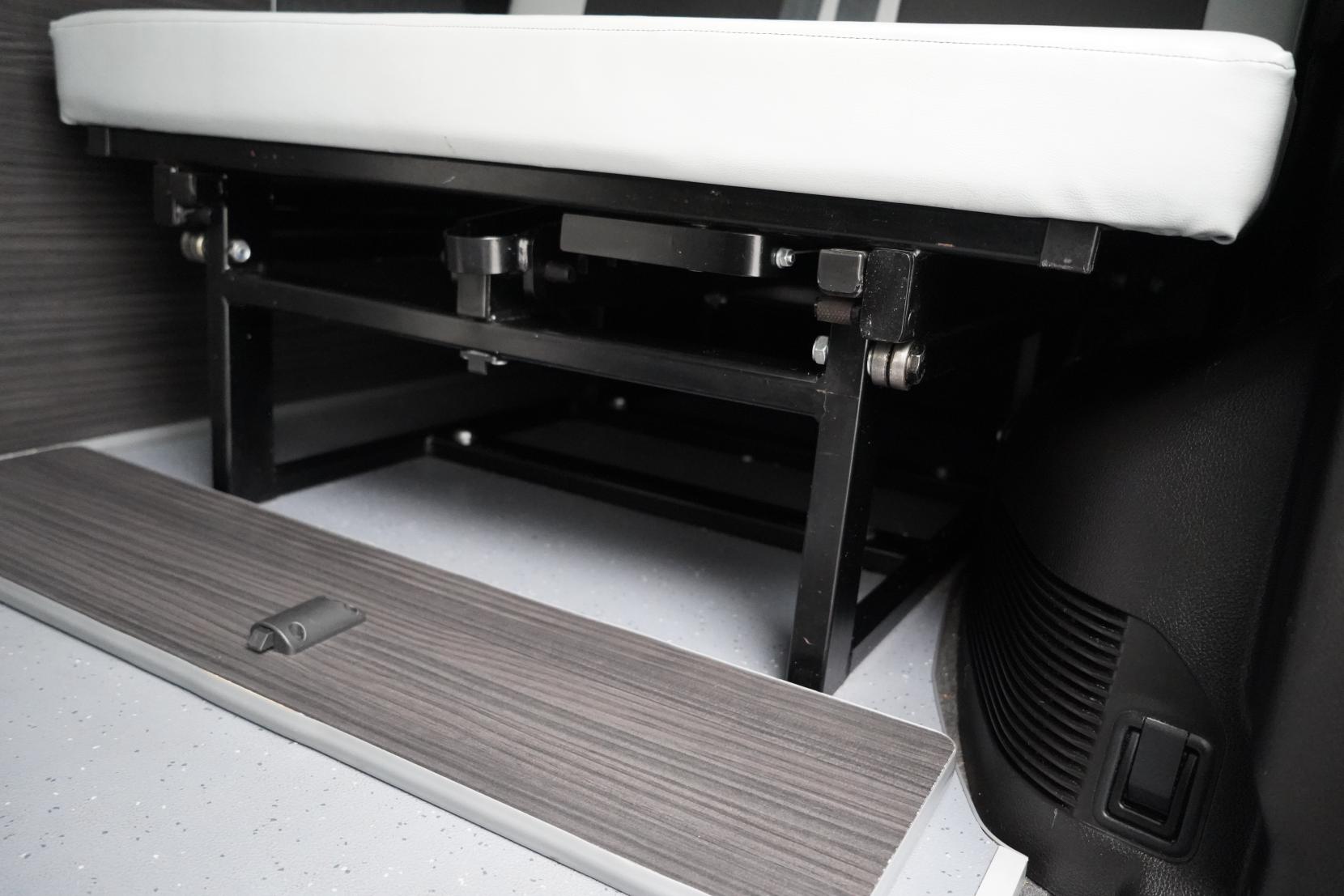 Nissan Serena 1.9 CAMPERVAN